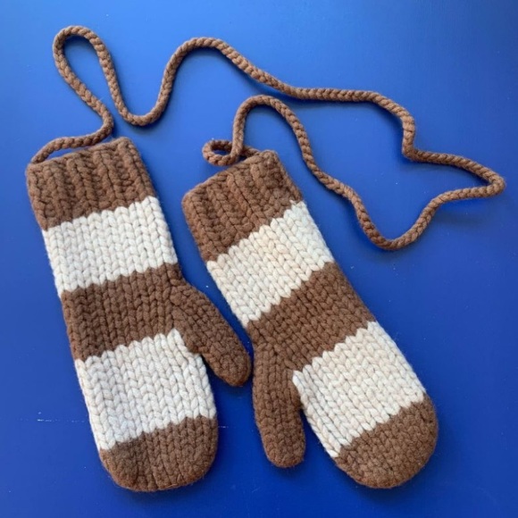 Marc Jacobs Knit Toque Hat Beanie with matching Mittens on String - unisex - Picture 2 of 7